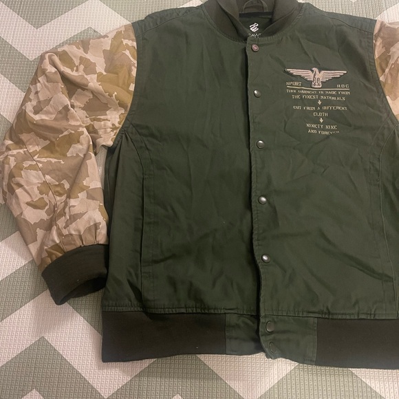 Rocawear Green and Camouflage Bomber Jacket - Picture 2 of 13